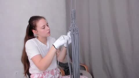 Snapshot of why_again_me chatting on 02/13/25, 08:45 Veronica online show from 02/13/25, 08:45