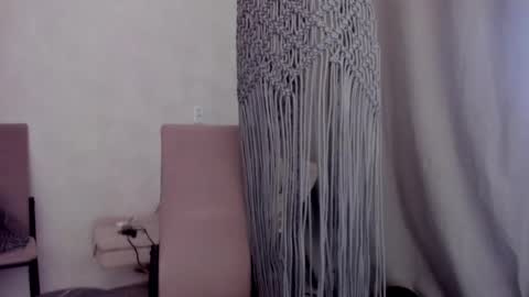 Snapshot of why_again_me chatting on 03/07/25, 12:56 Veronica online show from 03/07/25, 12:56