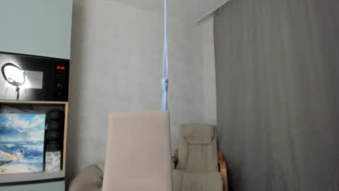 Snapshot of why_again_me chatting on 09/27/25, 06:13 Veronica online show from 09/27/25, 06:13