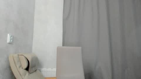 Veronica online show from 04/18/26, 05:17