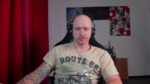 Snapshot of why_you_so_serious chatting on 07/10/26, 05:26 VI online show from 07/10/26, 05:26