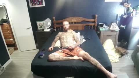 whyteboi8989 online show from 09/22/25, 07:21