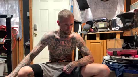 whyteboi8989 online show from 03/22/26, 08:23