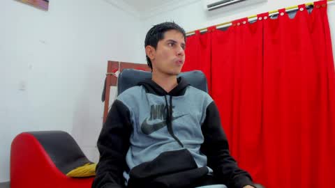 Snapshot of wickedboy_twink chatting on 05/31/26, 10:55 JAISON online show from 05/31/26, 10:55