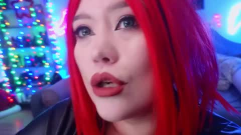 Snapshot of wickedxqueen chatting on 12/15/24, 10:26 Laura  online show from 12/15/24, 10:26