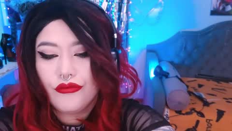 Snapshot of wickedxqueen chatting on 02/25/25, 09:46 Laura  online show from 02/25/25, 09:46