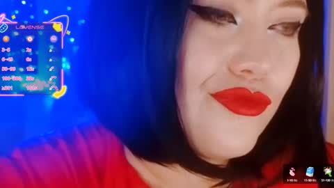 Snapshot of wickedxqueen chatting on 09/21/25, 11:28 Laura  online show from 09/21/25, 11:28