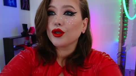 Snapshot of wickedxqueen chatting on 06/20/26, 12:52 Laura online show from 06/20/26, 12:52