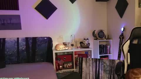 Gretchen  Jimmy online show from 11/08/25, 05:40