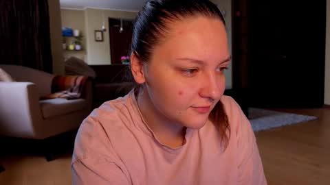 Snapshot of wievin chatting on 11/12/25, 08:04 VI online show from 11/12/25, 08:04