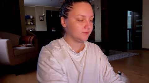 Snapshot of wievin chatting on 11/17/25, 12:00 VI online show from 11/17/25, 12:00