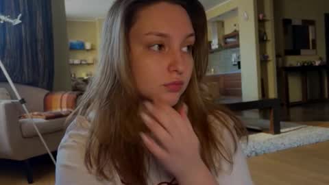 Snapshot of wievin chatting on 02/03/26, 10:31 VI online show from 02/03/26, 10:31