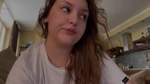 Snapshot of wievin chatting on 02/26/26, 10:47 VI online show from 02/26/26, 10:47