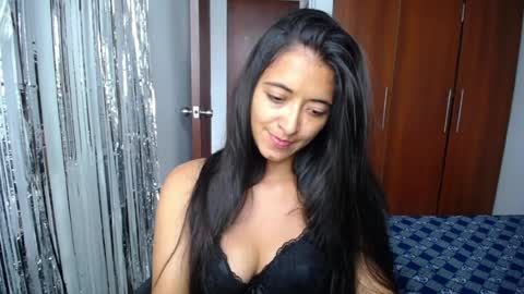 Snapshot of wifhot chatting on 06/11/26, 12:47 Ilauren online show from 06/11/26, 12:47