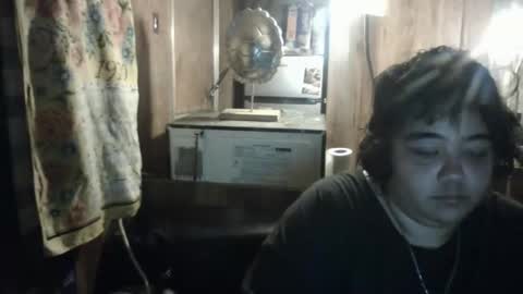 Snapshot of wigper chatting on 05/18/26, 04:07 wigper online show from 05/18/26, 04:07