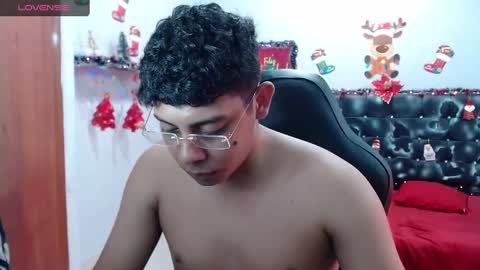 wiilliam online show from 12/12/24, 04:21