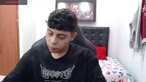 wiilliam online show from 02/17/25, 03:53