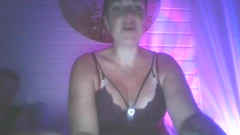 wijheerlijkstel4339 online show from 06/27/26, 11:54