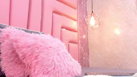 wild_firee_ online show from 10/10/25, 08:19