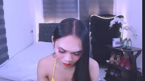 wild lily30 online show from 02/12/25, 09:22