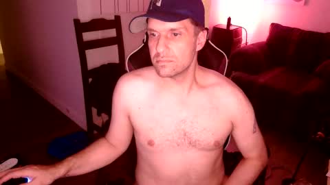 Snapshot of wild_otters chatting on 11/02/25, 01:30 Wi1d Ott3r online show from 11/02/25, 01:30