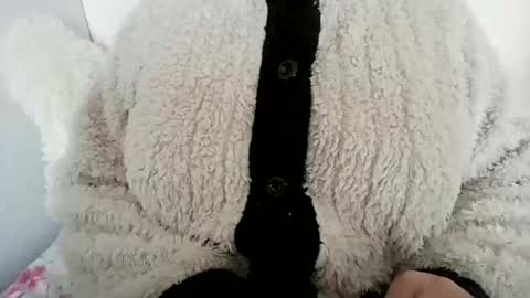 Ella online show from 05/07/26, 11:04