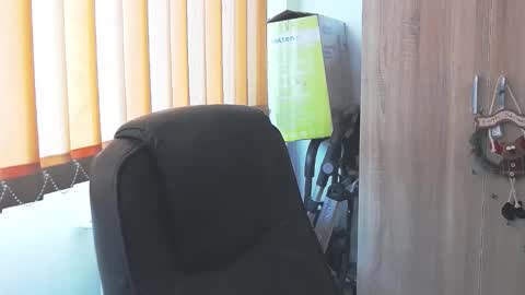 Bea online show from 12/16/25, 10:42