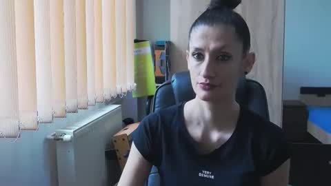 Bea online show from 04/22/26, 07:22