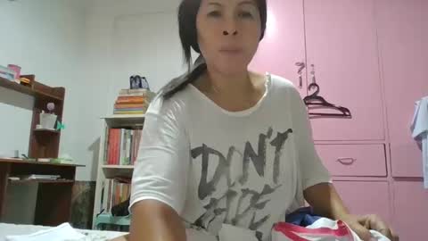 Snapshot of wildbrownchick69 chatting on 01/19/25, 10:49 WildChick online show from 01/19/25, 10:49