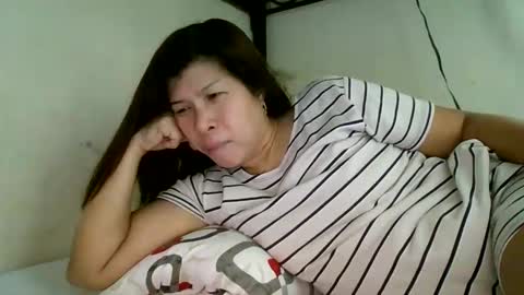 WildChick online show from 12/04/25, 06:12