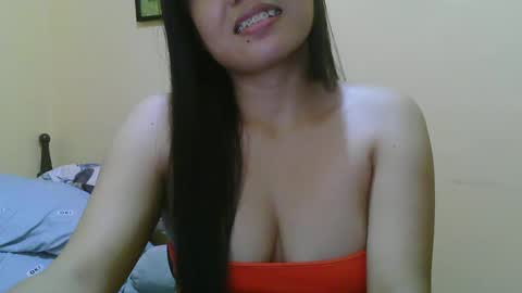 Snapshot of wildcamille chatting on 02/24/25, 07:00 camille online show from 02/24/25, 07:00