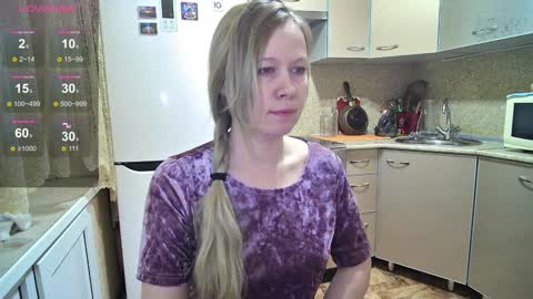 Olivia online show from 12/19/24, 11:07