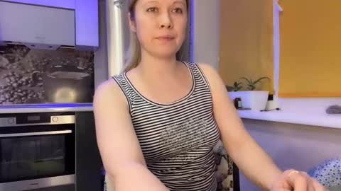 Olivia online show from 01/10/25, 10:17