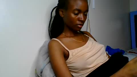 Snapshot of wildflowr chatting on 07/09/26, 04:11 wildflowr online show from 07/09/26, 04:11