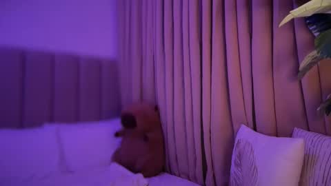 CHRISTINE online show from 02/14/26, 04:42