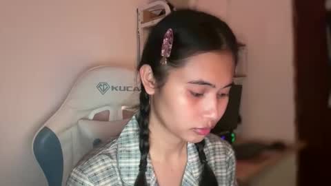 CHRISTINE online show from 04/19/26, 01:32