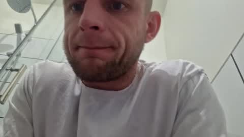 wildmike93 online show from 02/05/26, 09:08