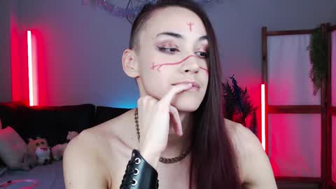 Snapshot of wildorchid_ chatting on 12/19/24, 10:56 Master Kieran hehim online show from 12/19/24, 10:56