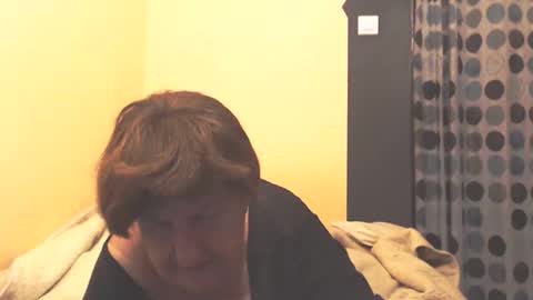 WildRedCat online show from 04/03/26, 09:46