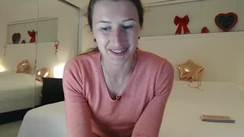 WildRose L - check my Pinned tweet if you dont see me online within 5 minutes after Ive sent email notifications online show from 02/17/26, 01:57