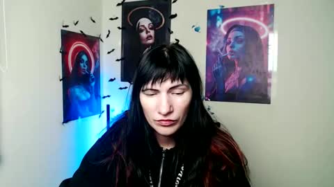 Snapshot of wildsoul8 chatting on 02/05/26, 01:54 Rosalinda online show from 02/05/26, 01:54