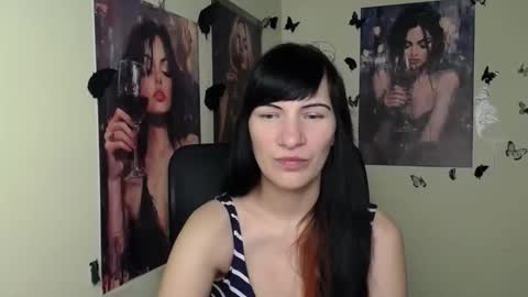 Snapshot of wildsoul8 chatting on 05/05/26, 05:21 Rosalinda online show from 05/05/26, 05:21