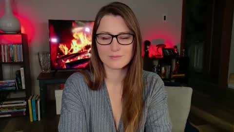 Snapshot of wildsouthernpeach chatting on 01/12/26, 03:50 Ivy online show from 01/12/26, 03:50