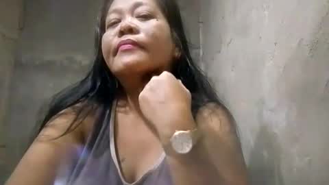 wildveron_205 online show from 10/27/25, 05:39