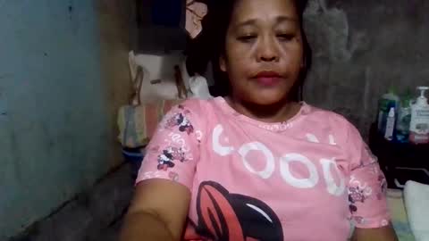 wildveron_205 online show from 12/22/25, 12:57