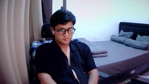 Snapshot of wildynight chatting on 12/23/24, 03:01 Wildy online show from 12/23/24, 03:01