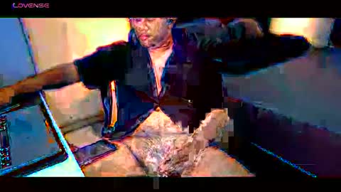 Snapshot of wildynight chatting on 10/19/25, 06:58 Wildy online show from 10/19/25, 06:58