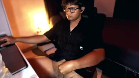 Snapshot of wildynight chatting on 06/26/26, 05:28 Wildy online show from 06/26/26, 05:28
