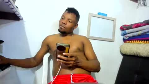 Snapshot of wilfer484725 chatting on 07/21/26, 12:35 wilfer online show from 07/21/26, 12:35