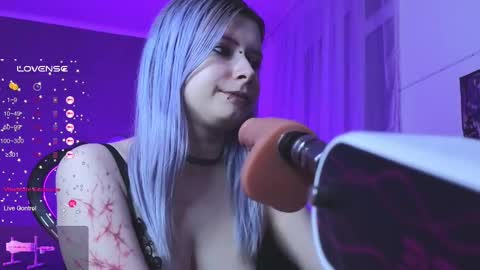 Snapshot of will_vand0m chatting on 02/21/25, 06:15 Your virtual girlfriend online show from 02/21/25, 06:15